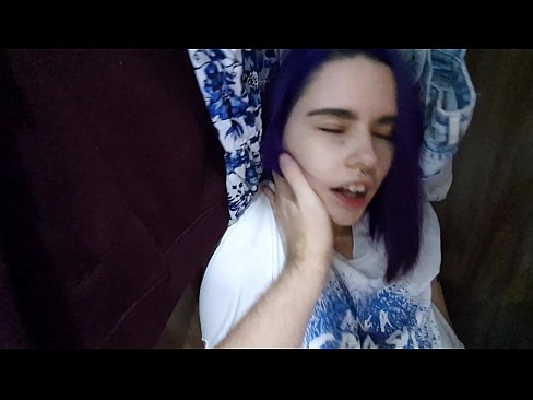❤️ Encontrei a minha irmã no armário e ajudei-a a ejacular Porno porno em porno pt.stroybassein.ru